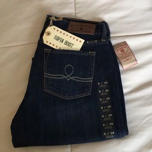 Lucky Brand Sofia Bootcut jeans. Dark blue.